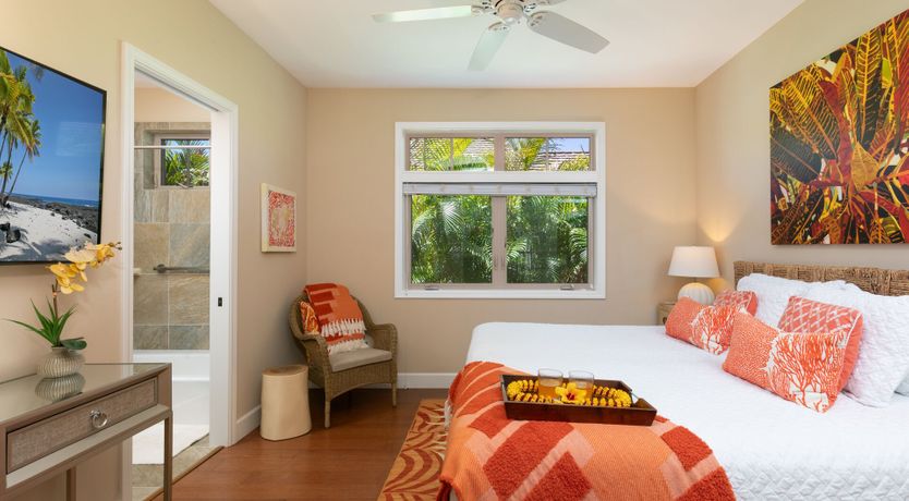 Photo of Hawaiian Hues