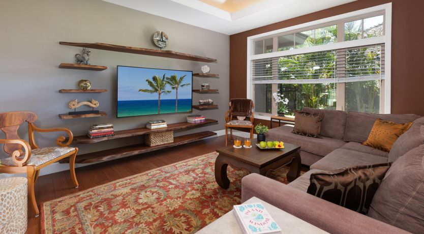 Photo of Hawaiian Hues