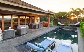 Photo of Hawaiian Hues