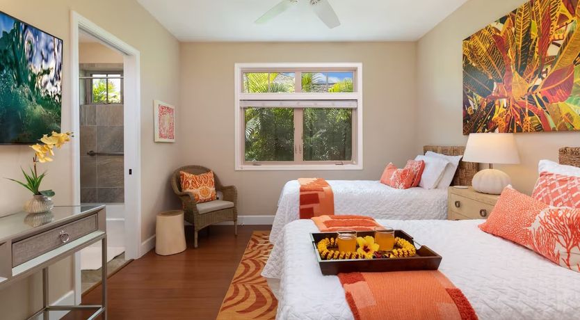 Photo of Hawaiian Hues