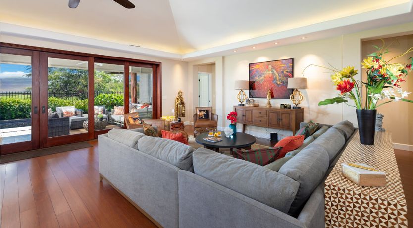 Photo of Hawaiian Hues