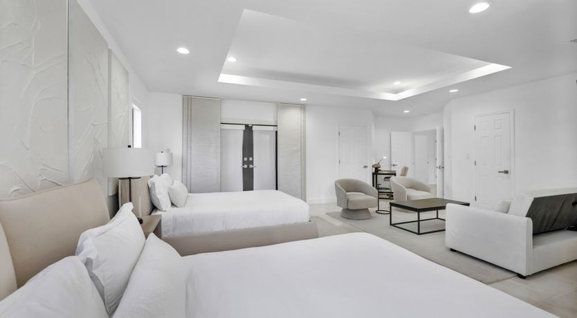 Photo of Spanish Retreat