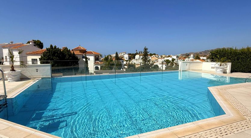 Photo of Sea & Sierra