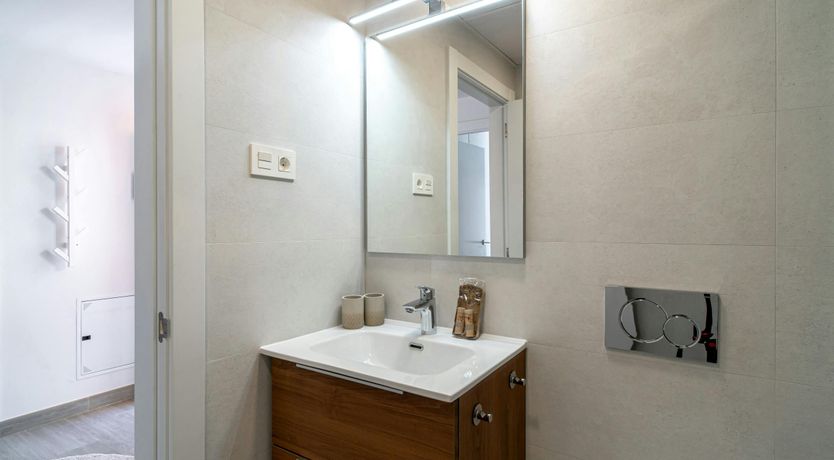 Photo of Sea & Sierra