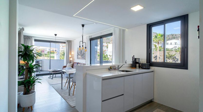 Photo of Sea & Sierra