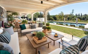 Photo of Shimmering Gold