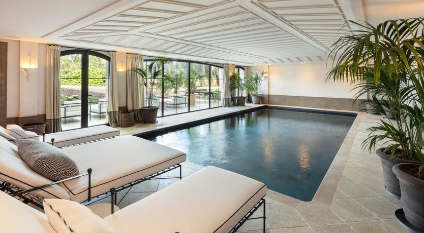 Photo of Shimmering Gold