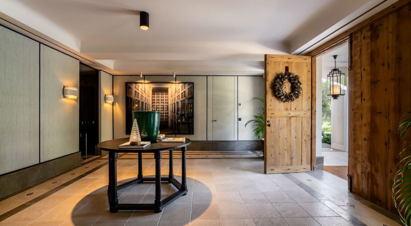 Photo of Shimmering Gold