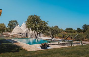 Conical Calm Holiday Home