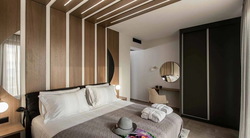 Photo of Chic Stillness