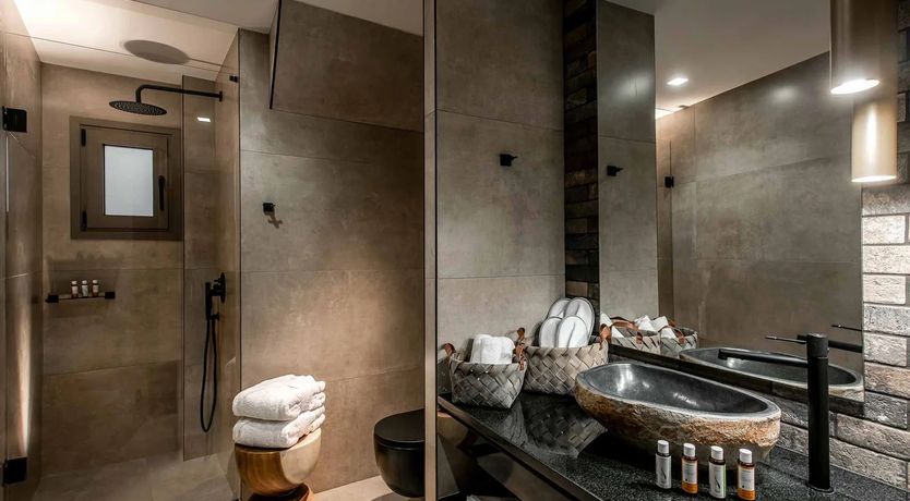 Photo of Chic Stillness