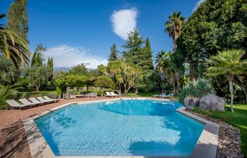 Noble Comfort Holiday Home