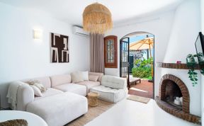 Photo of Raffia & Rattan