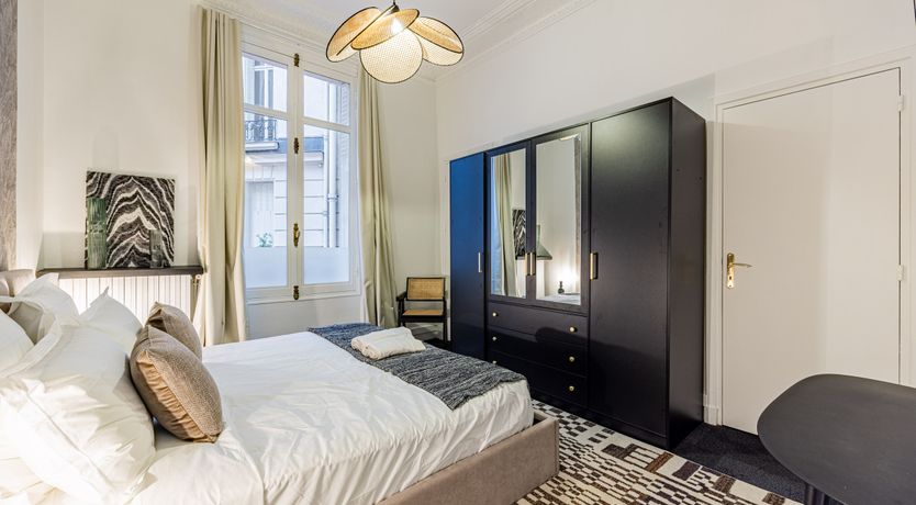 Photo of Parisian Velvet