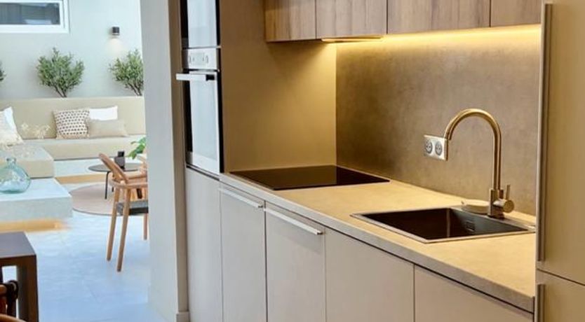 Photo of Cosmopolitan Scene