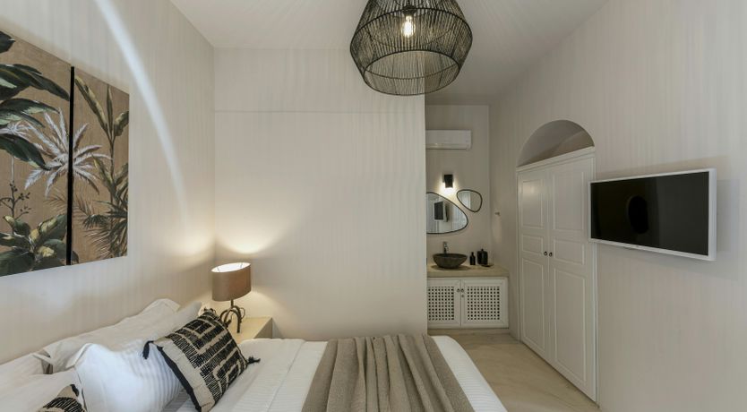 Photo of Oia Serenity