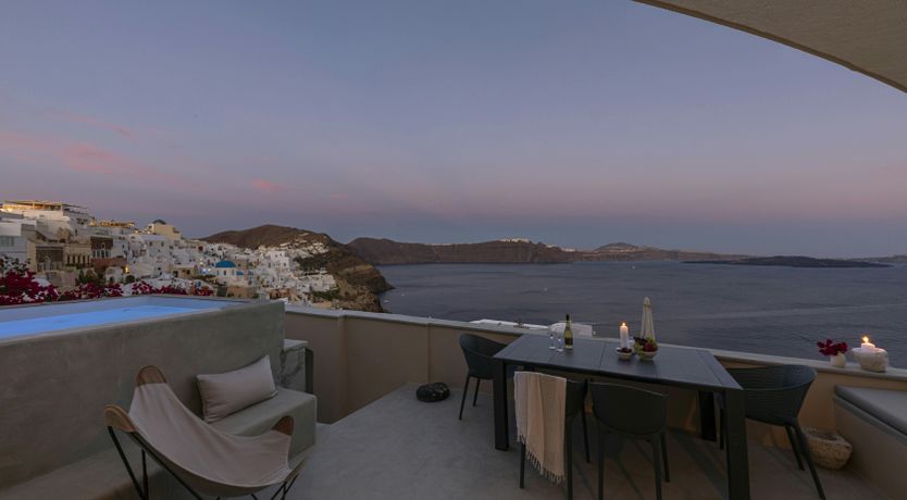 Photo of Oia Serenity