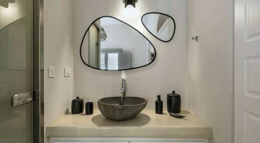 Photo of Oia Serenity