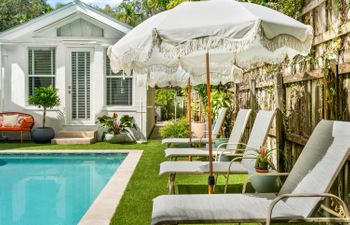 Pools & Palms Holiday Home