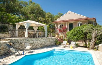 Olive Tree Hideaway Holiday Home