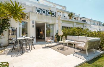 The Spanish Dawn Holiday Home