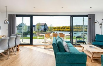 Picturesque Estate Holiday Home