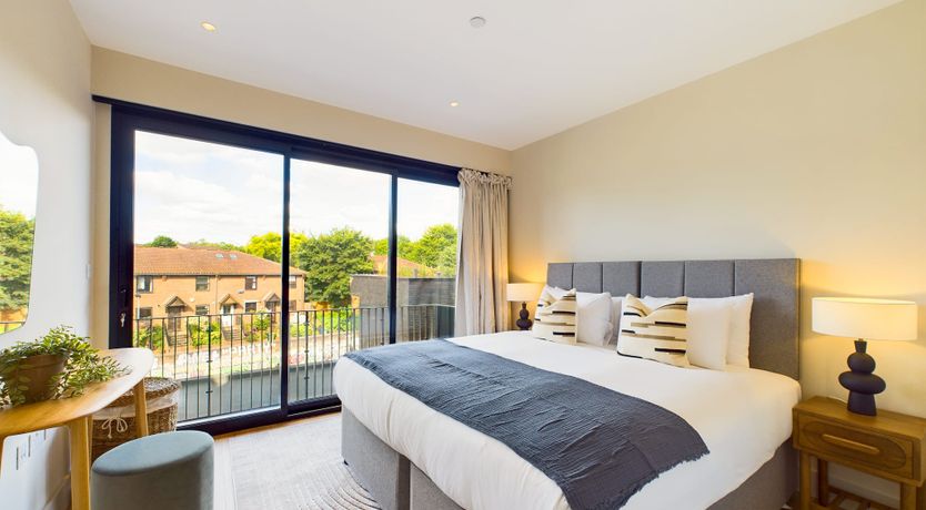 Photo of The Canal Crossroads