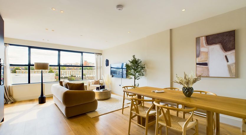 Photo of The Canal Crossroads