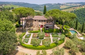 Photo of an-artisan-escape