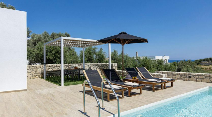 Photo of The Grand Cliff