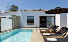 Photo of The Grand Cliff