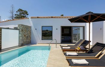 The Grand Cliff Holiday Home