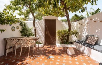 Sunlight on Shores Holiday Home