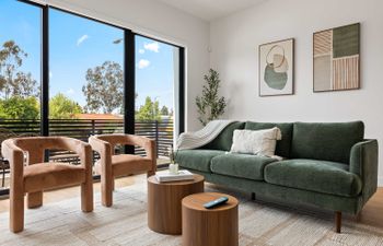 Valley Village Vibes Holiday Home