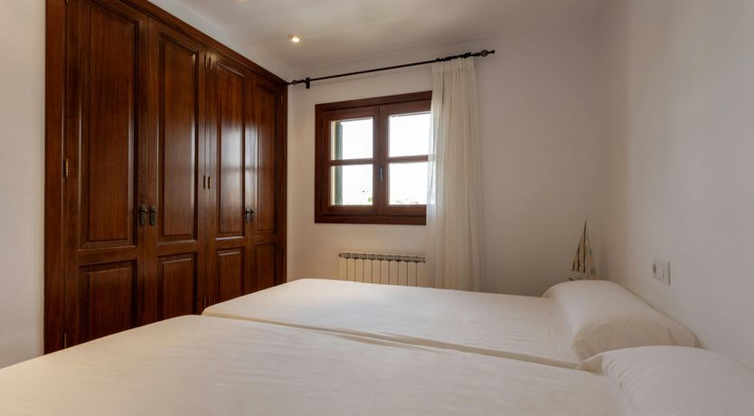 Photo of The Lively Coast