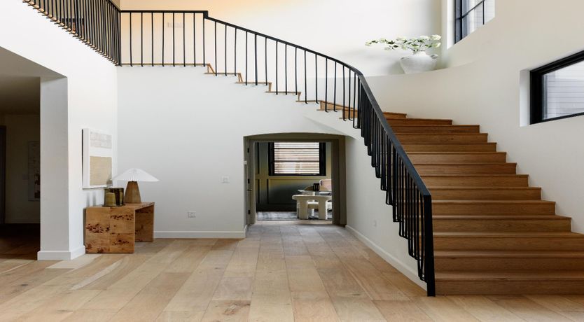 Photo of Crests of Glamour