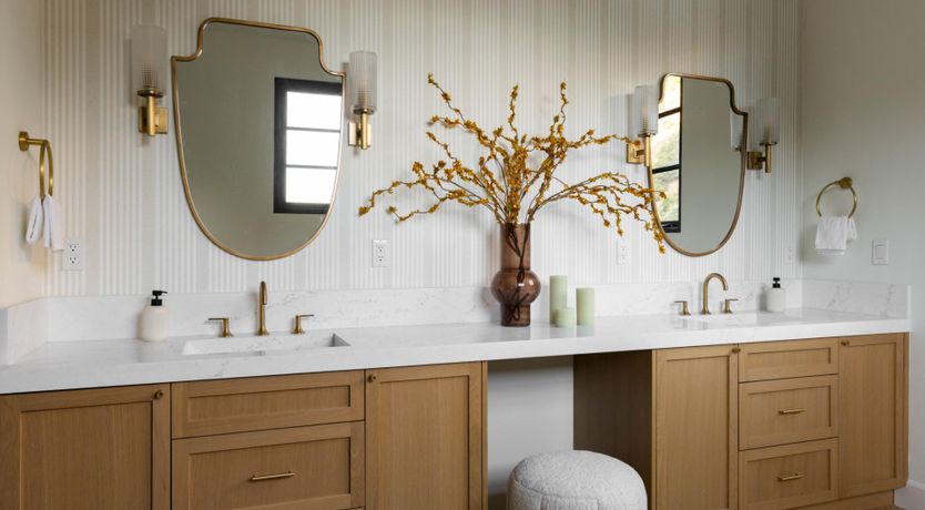 Photo of Crests of Glamour