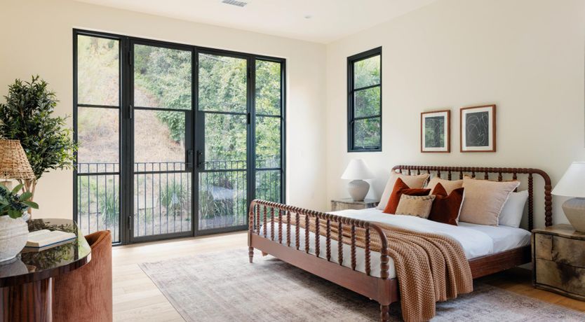 Photo of Crests of Glamour