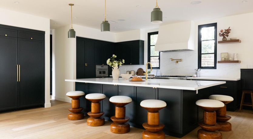 Photo of Crests of Glamour