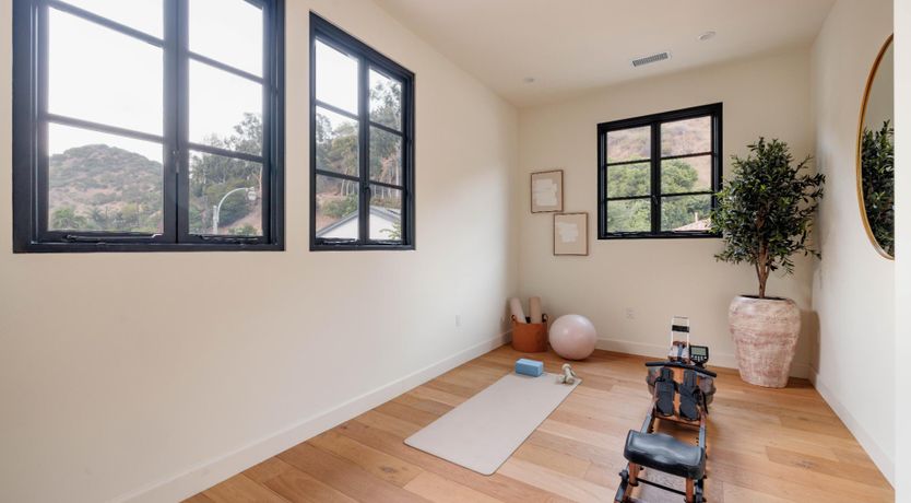 Photo of Crests of Glamour