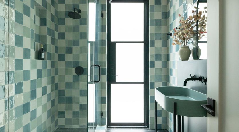 Photo of Crests of Glamour