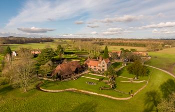 The Secret in the Chilterns Holiday Home