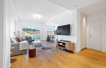 Emerald Promenade Holiday Home