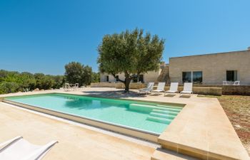 Good Company Holiday Home