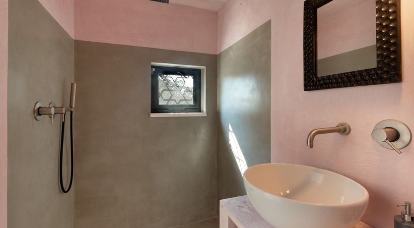 Photo of Opulent Domain