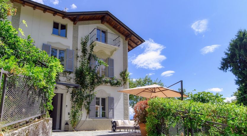 Photo of Lakeview Manor