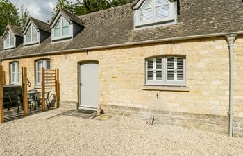 Arboretum Leaves Holiday Home