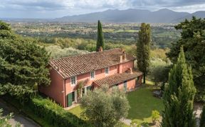 Photo of Hillside Splendor