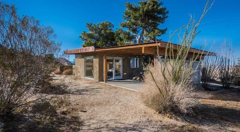 Photo of Modernist Cabin