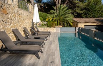 Panoramic Provence Views Holiday Home